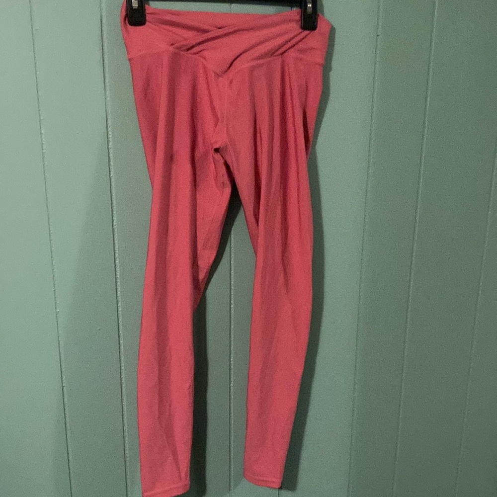 Women’s pink Obsession leggings - booty lifting. Never worn. Size medium.